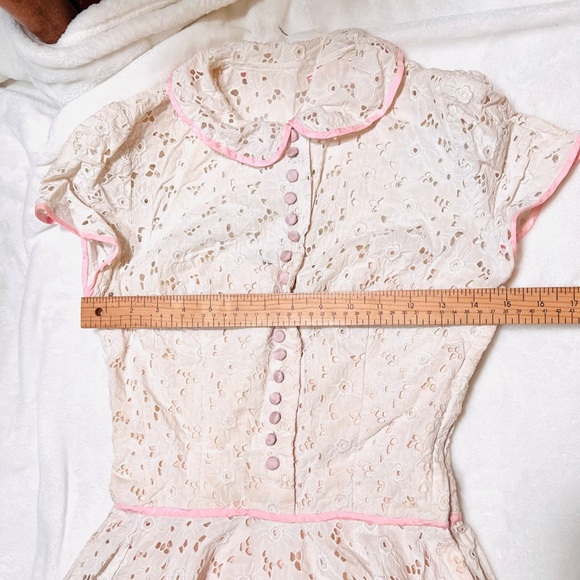 True vintage 1940s creamy white eyelet lace gown dress from Devore Vintage - Picture 11 of 16